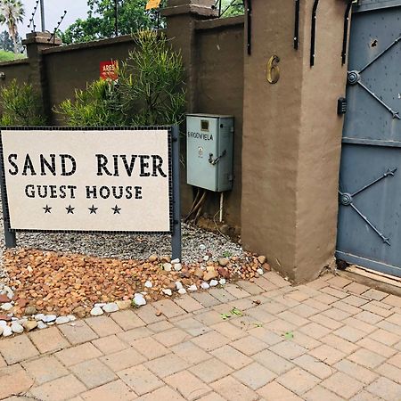 Sand River Guest House Sandton Exterior photo